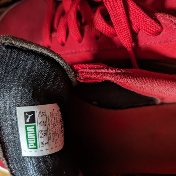 SOLD! FUN COMFY 'RETRO' SUEDE PUMAS! WELL KEPT/GREAT COND! - Picture 2 of 6